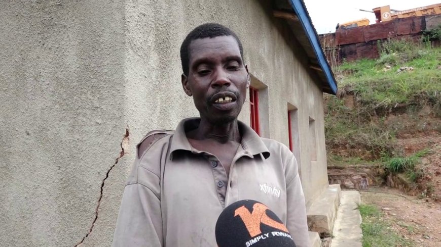 Umuturage wo muri Nyamagabe arasaba kwimurwa nyuma y’uko uruganda rw’Abashinwa rwangije inzu ye